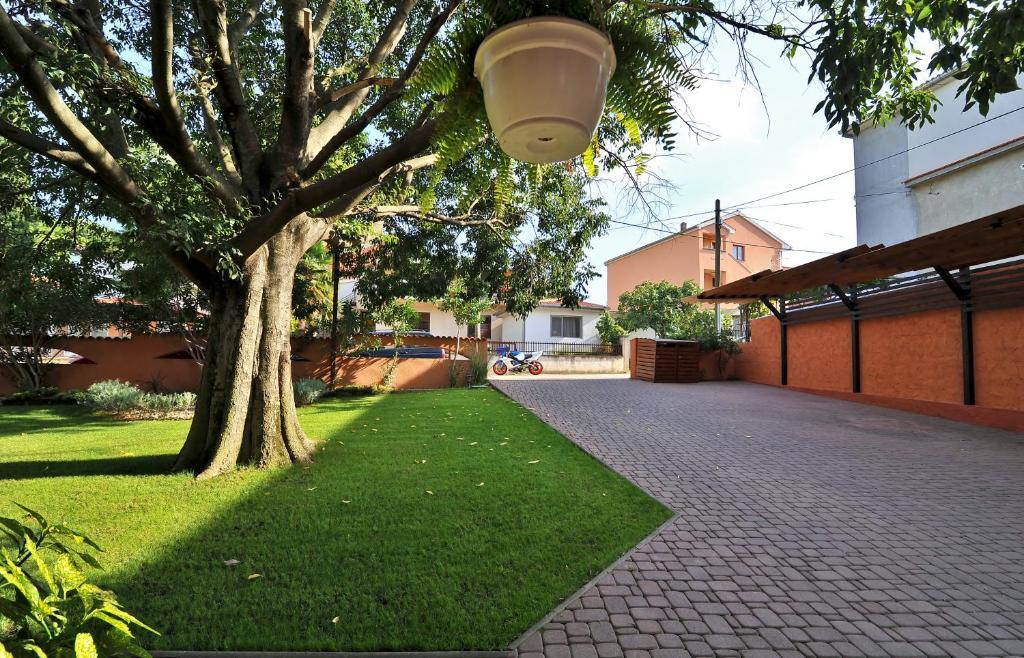 Villa Maimare Biograd Na Moru Exterior foto