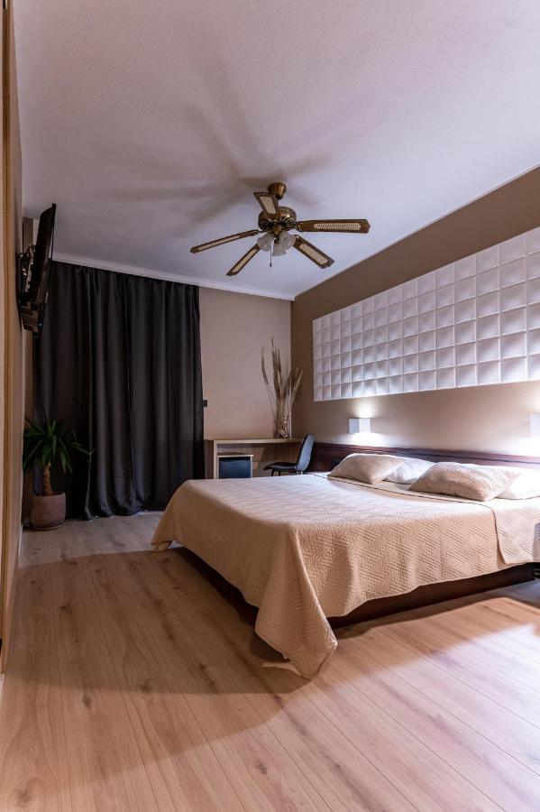 Villa Maimare Biograd Na Moru Exterior foto
